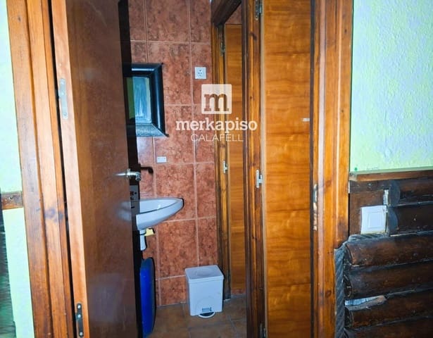 Commercieel te koop in Torredembarra - € 68.000 (Ref: 9777129)