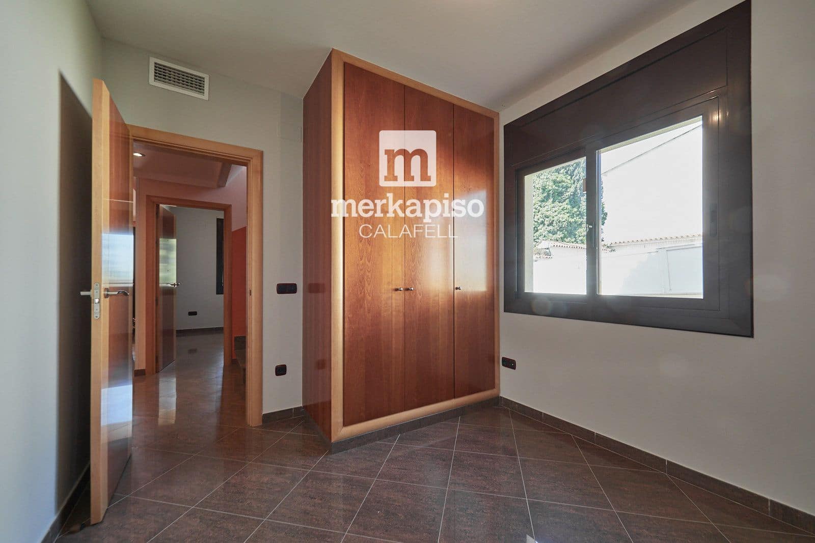 5 camera da letto Villa in vendita in Segur de Calafell con piscina garage - 590.000 € (Rif: 9777132)