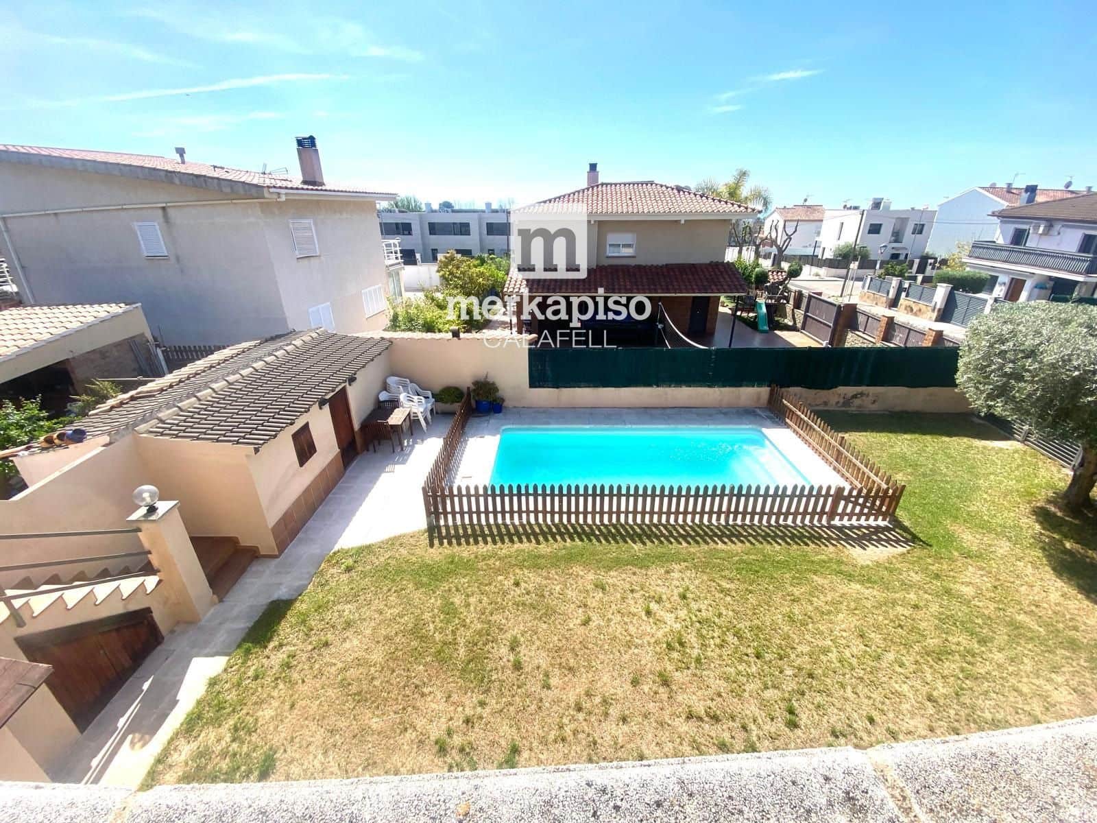 6 soverom Villa til salgs i Cunit med svømmebasseng - € 314 500 (Ref: 9795534)