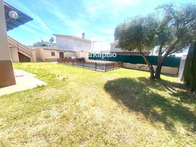 6 soverom Villa til salgs i Cunit med svømmebasseng - € 314 500 (Ref: 9795534)