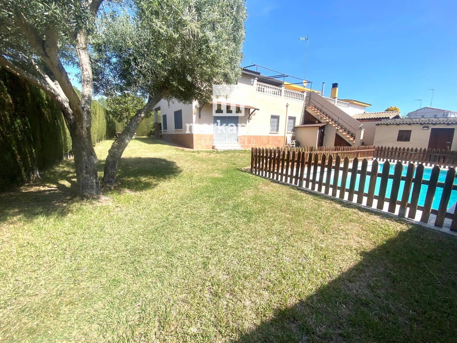 6 soverom Villa til salgs i Cunit med svømmebasseng - € 314 500 (Ref: 9795534)