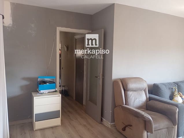 Piso de 3 habitaciones en Calafell en venta con garaje - 190.900 € (Ref: 9795641)