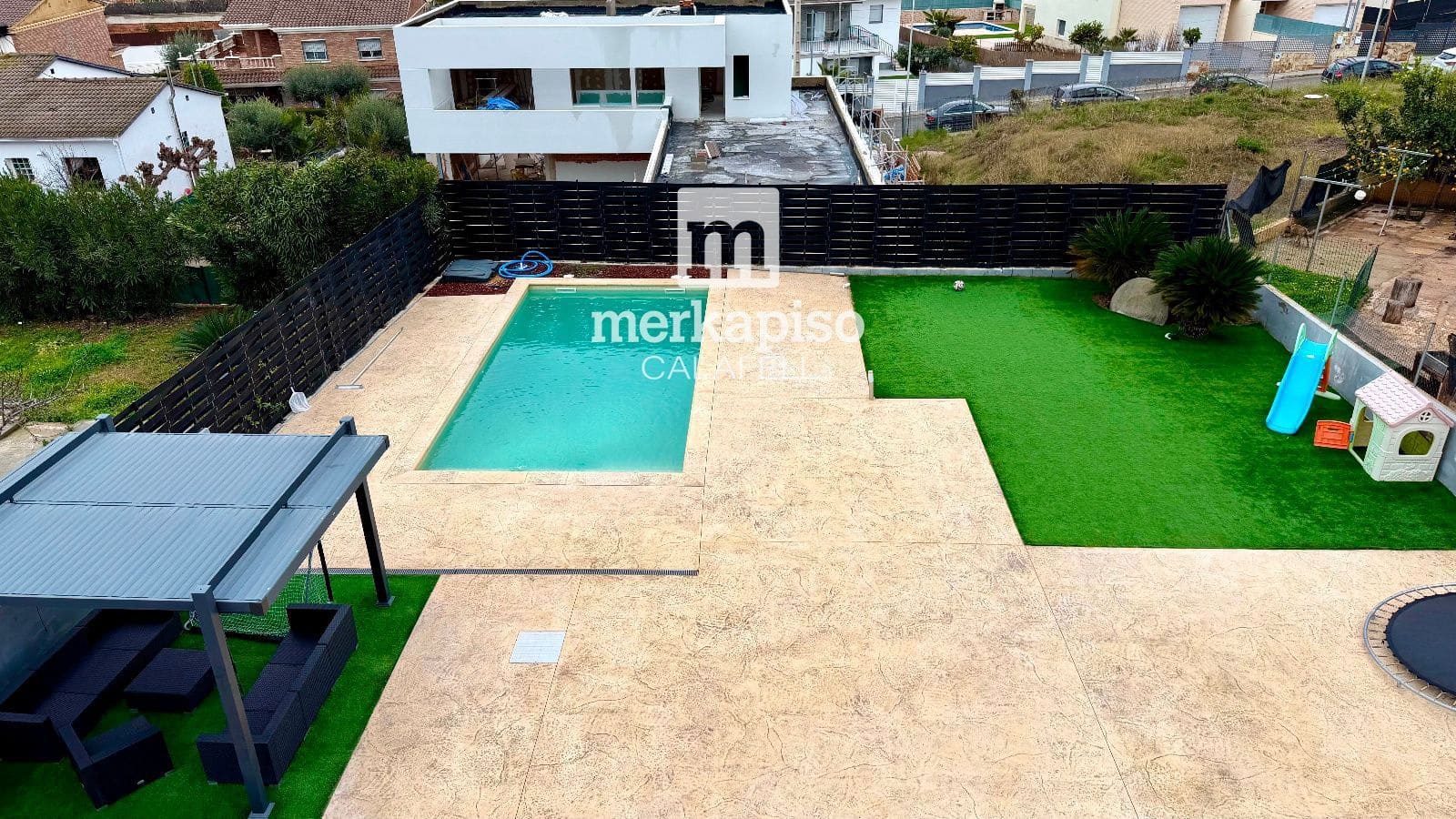 4 quarto Moradia para venda em Segur de Calafell com piscina garagem - 430 000 € (Ref: 9795643)