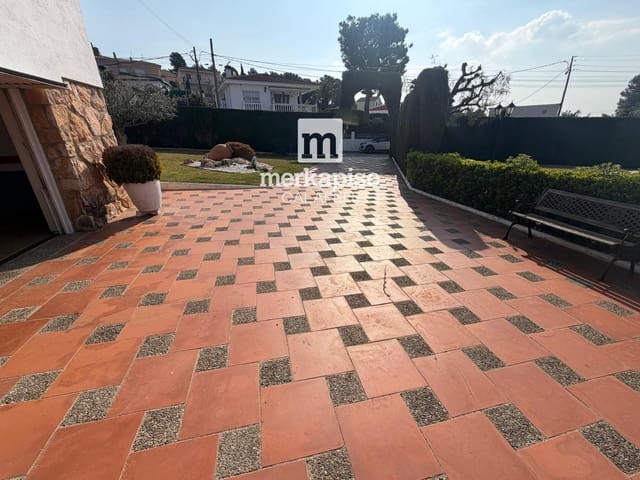 4 camera da letto Villa in vendita in Sant Jaume dels Domenys con piscina garage - 450.000 € (Rif: 9795644)