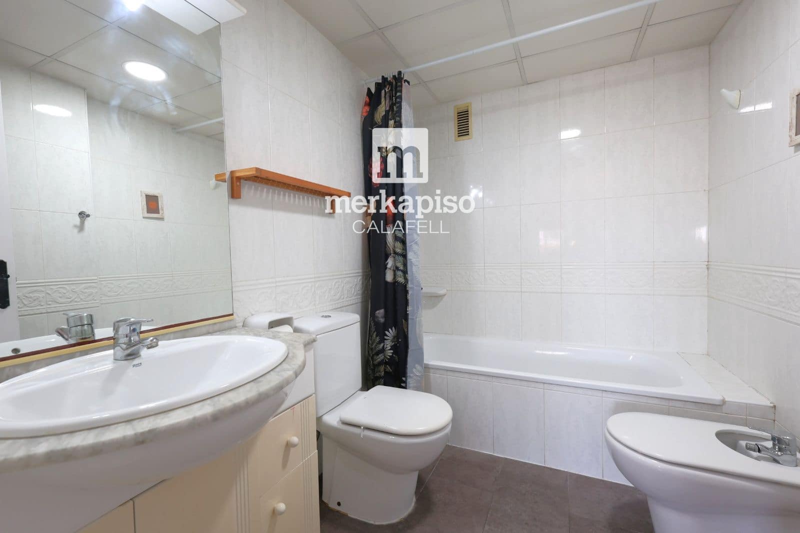 3 soveværelse Penthouse til salg i El Vendrell med swimmingpool garage - € 250.000 (Ref: 9795645)