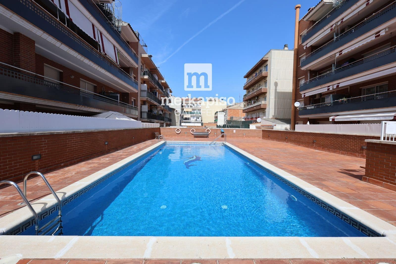 3 soveværelse Penthouse til salg i El Vendrell med swimmingpool garage - € 250.000 (Ref: 9795645)