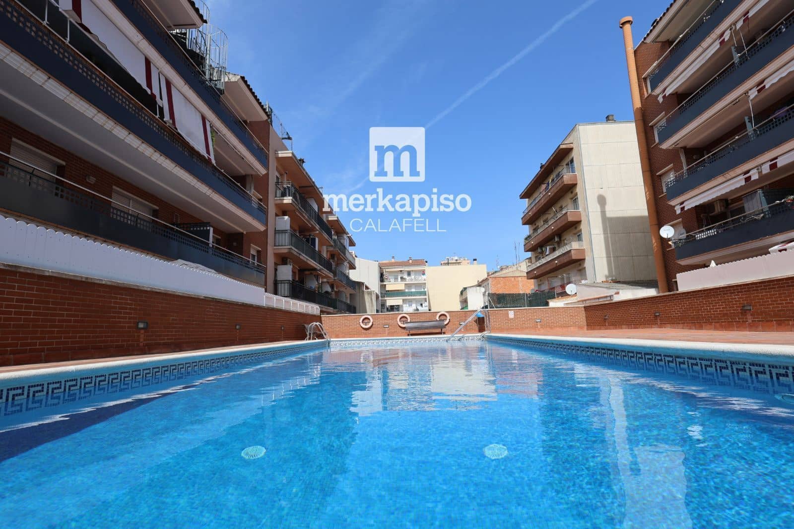 3 soveværelse Penthouse til salg i El Vendrell med swimmingpool garage - € 250.000 (Ref: 9795645)