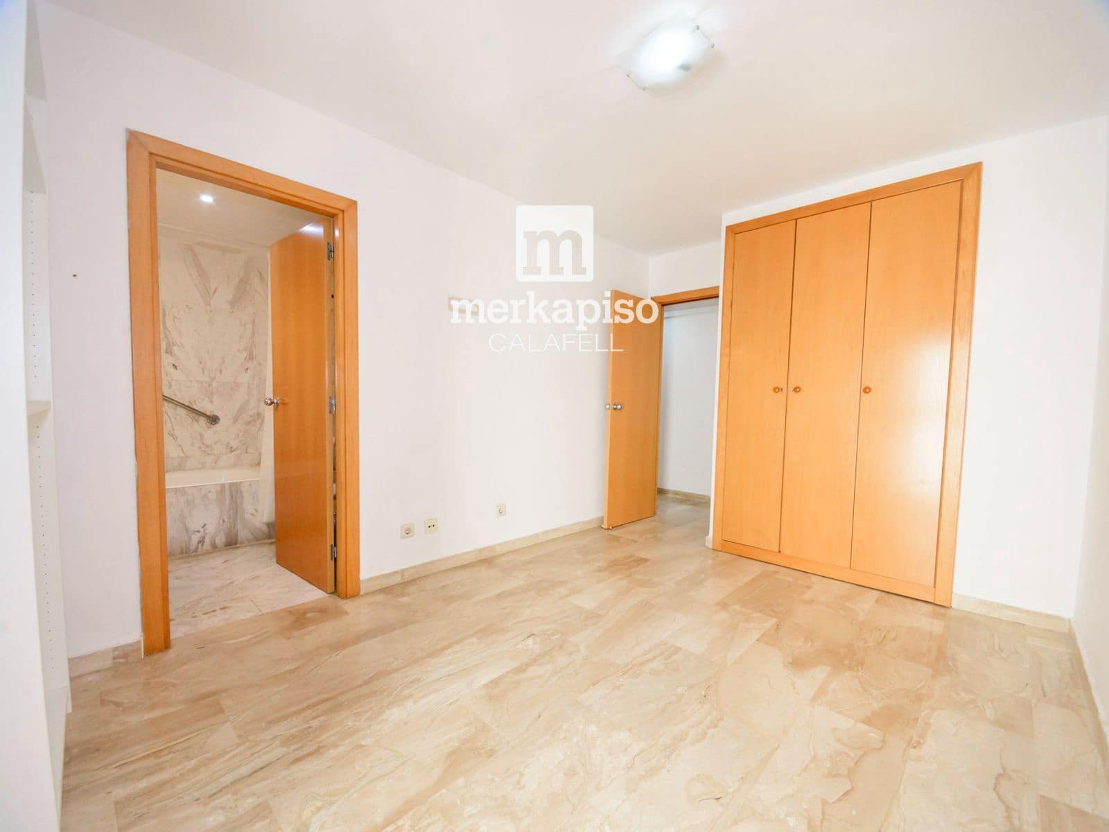 3 bedroom Flat for sale in Calafell - € 300,000 (Ref: 9807183)