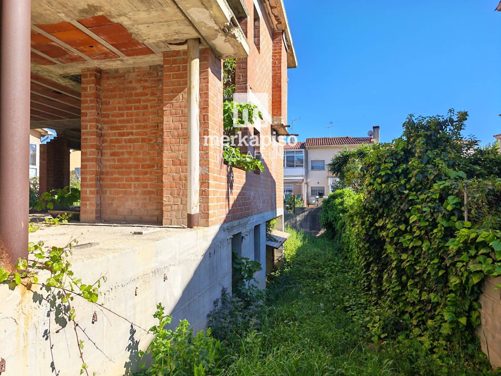 Moradia para venda em L'Arboc com garagem - 186 000 € (Ref: 9809456)