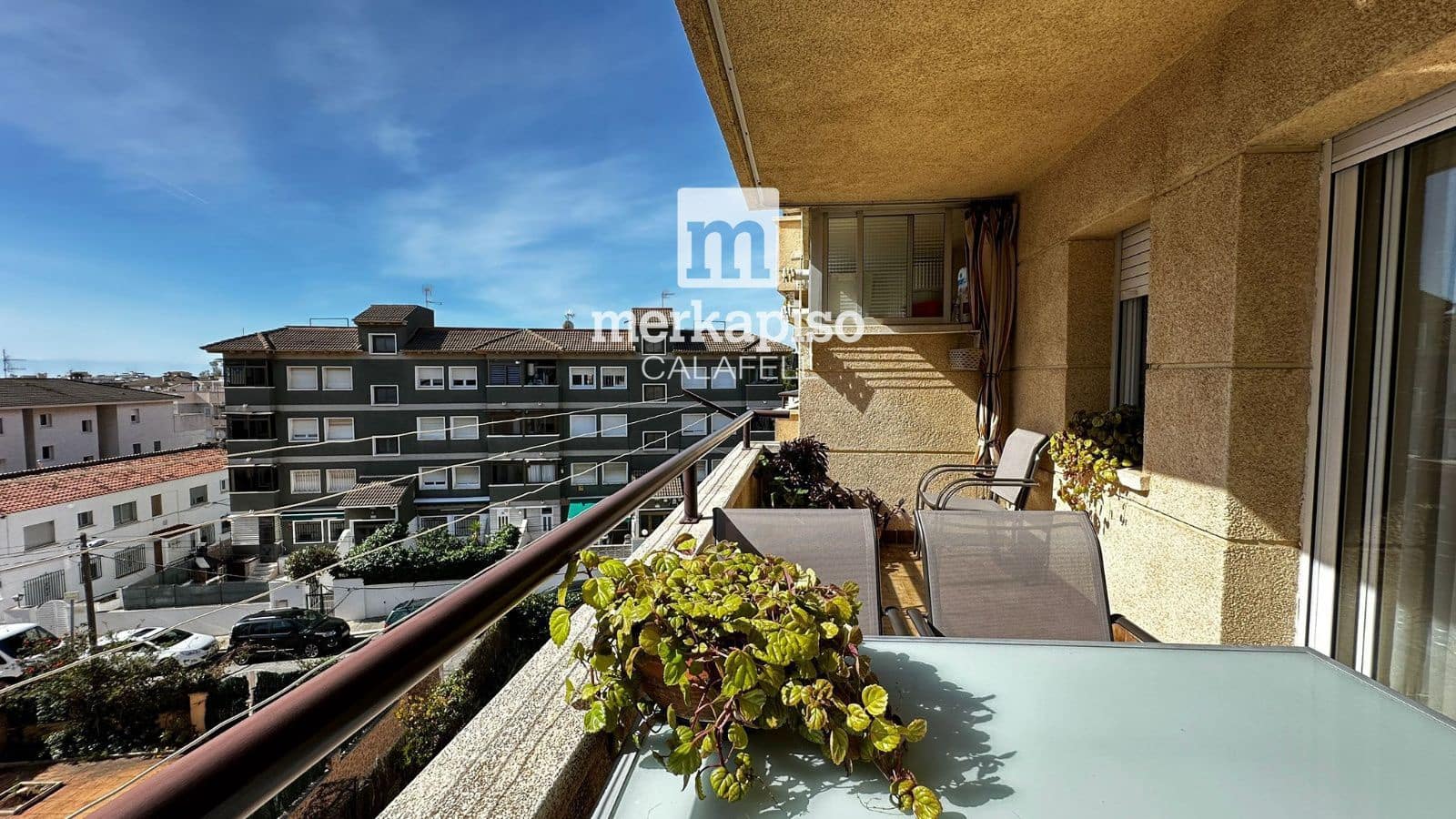 3 soveværelse Lejlighed til salg i Cunit med garage - € 183.500 (Ref: 9814746)