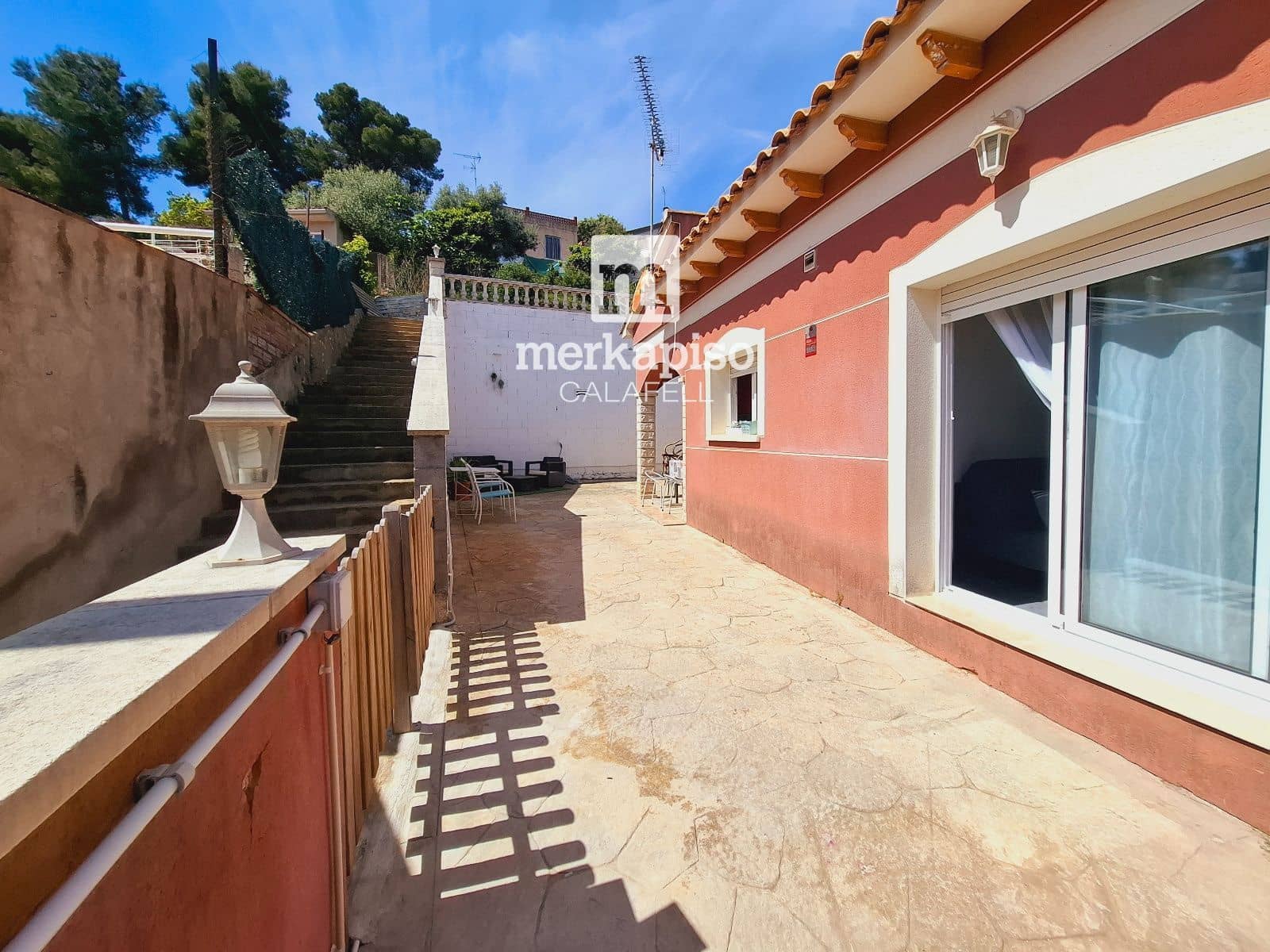 4 quarto Moradia para venda em Castellet i la Gornal com piscina garagem - 362 000 € (Ref: 9814747)