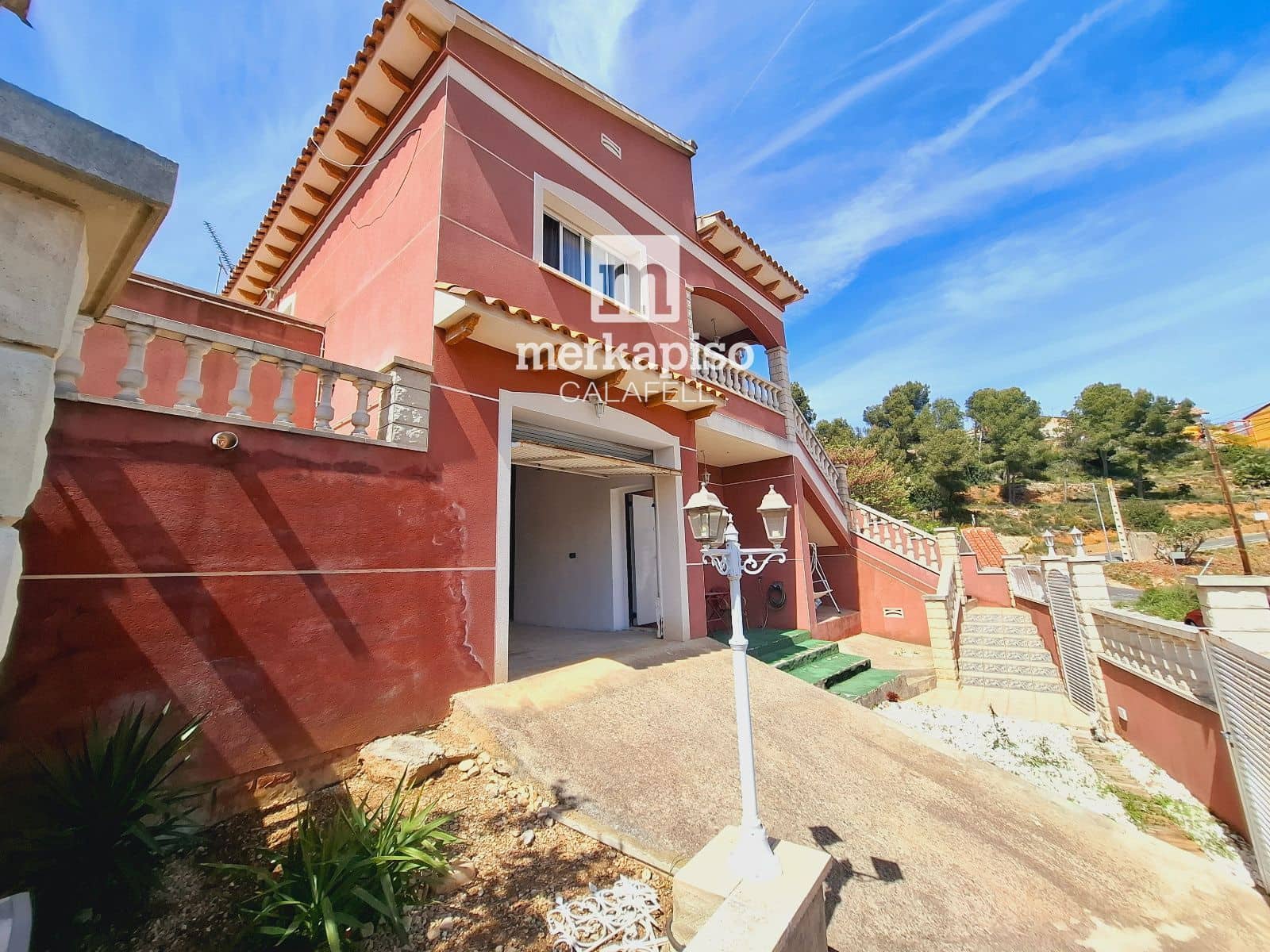 4 quarto Moradia para venda em Castellet i la Gornal com piscina garagem - 362 000 € (Ref: 9814747)