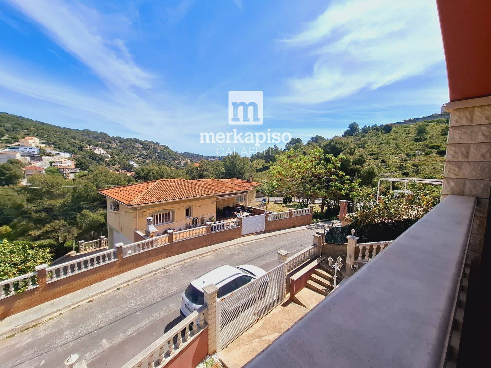 4 quarto Moradia para venda em Castellet i la Gornal com piscina garagem - 362 000 € (Ref: 9814747)