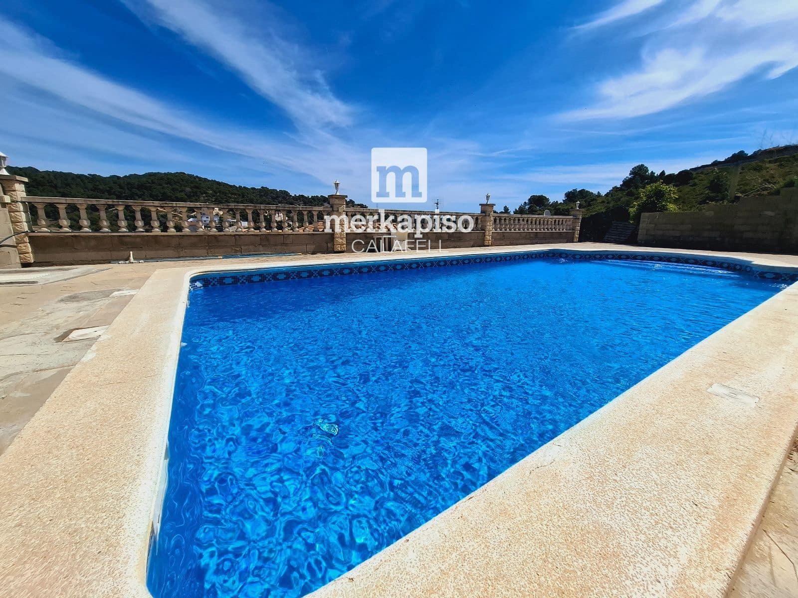 4 quarto Moradia para venda em Castellet i la Gornal com piscina garagem - 362 000 € (Ref: 9814747)
