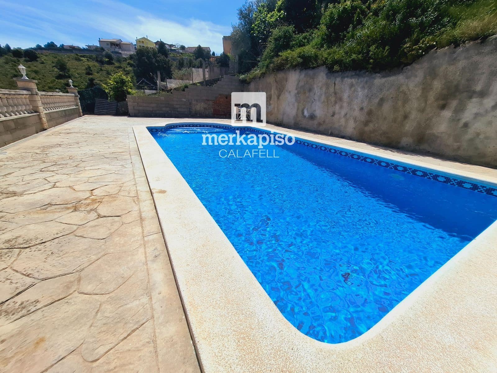 4 quarto Moradia para venda em Castellet i la Gornal com piscina garagem - 362 000 € (Ref: 9814747)