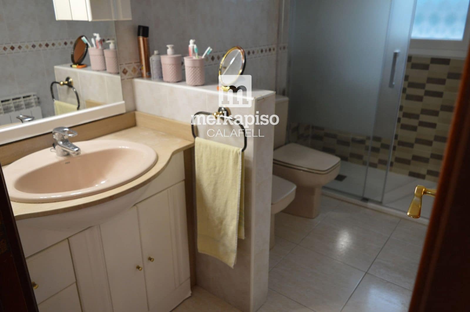 5 bedroom Villa for sale in Calafell with garage - € 510,000 (Ref: 9819735)