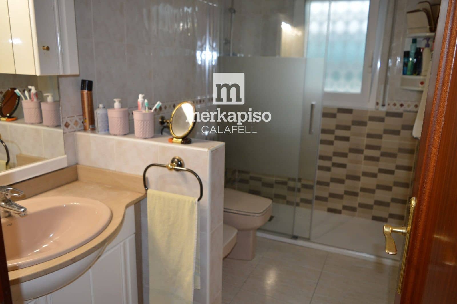 5 bedroom Villa for sale in Calafell with garage - € 510,000 (Ref: 9819735)