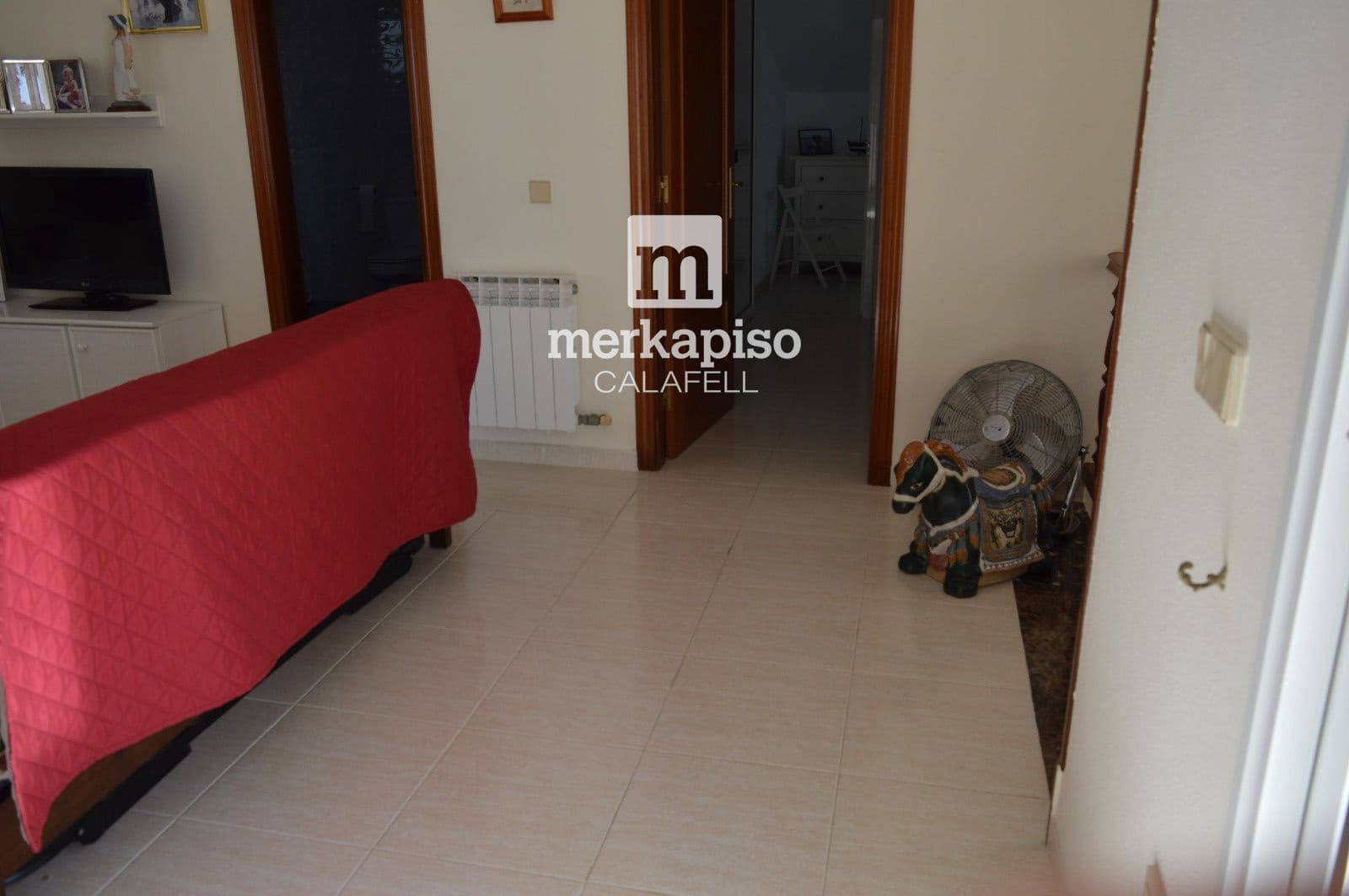 5 bedroom Villa for sale in Calafell with garage - € 510,000 (Ref: 9819735)