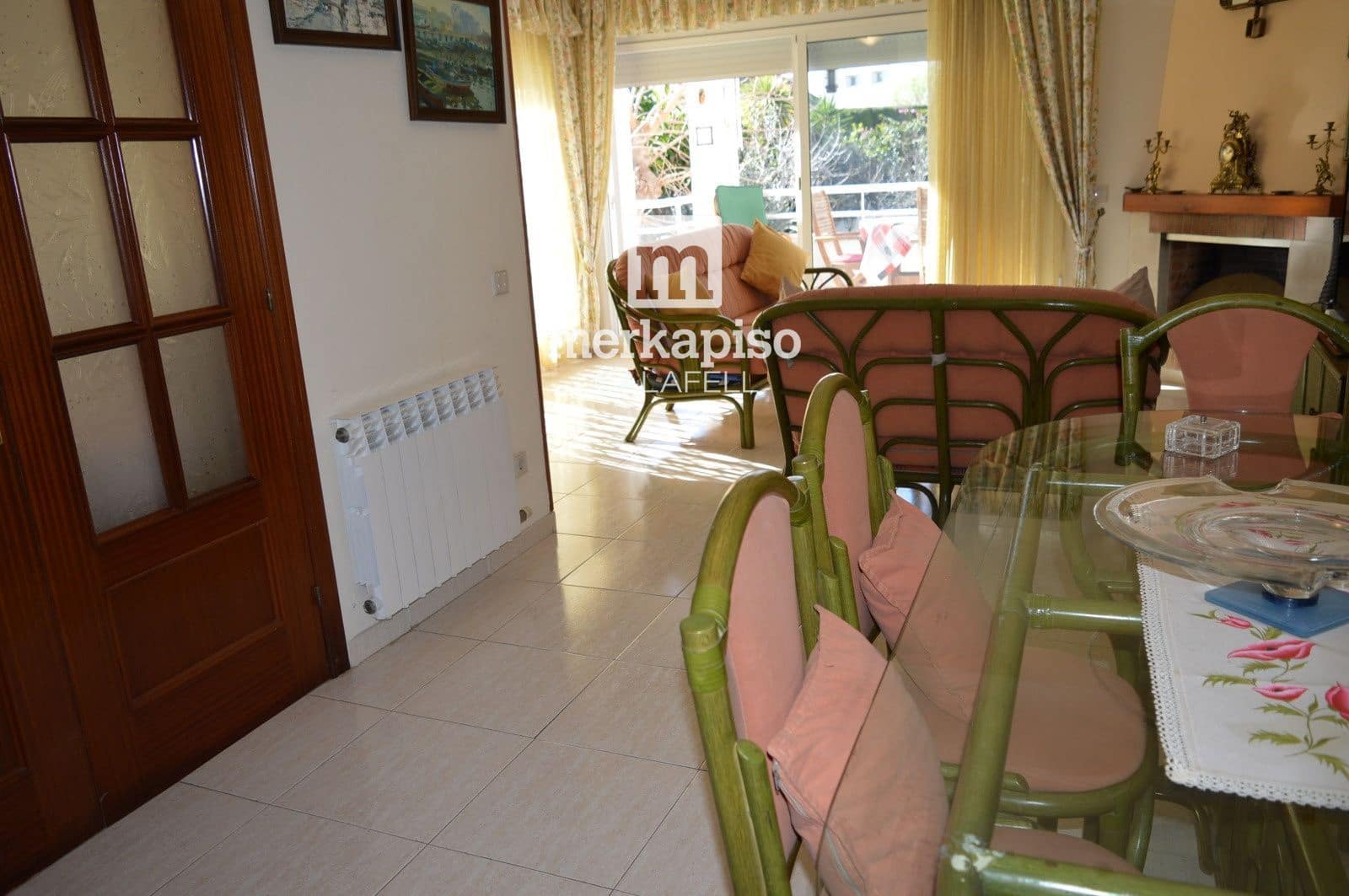 5 bedroom Villa for sale in Calafell with garage - € 510,000 (Ref: 9819735)