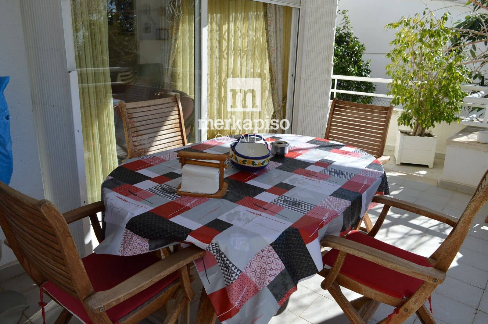 5 bedroom Villa for sale in Calafell with garage - € 510,000 (Ref: 9819735)