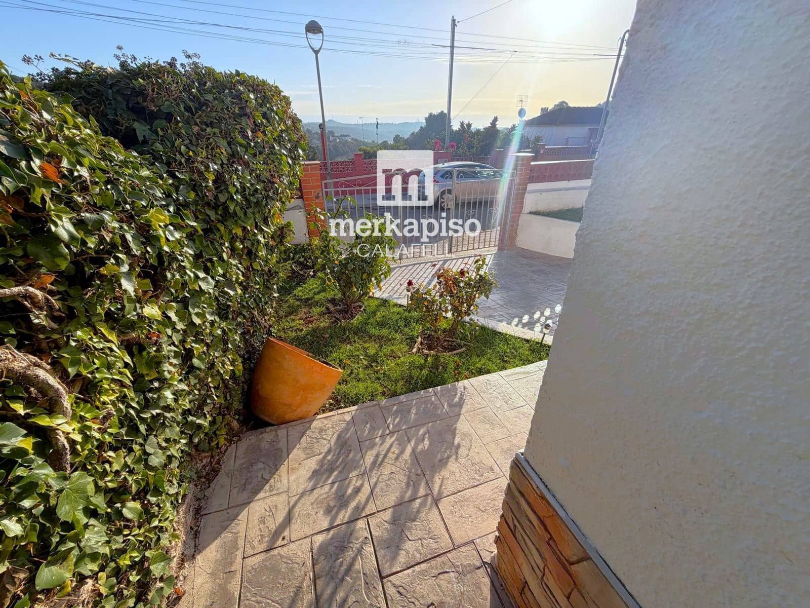 3 bedroom Villa for sale in Bellvei - € 210,000 (Ref: 9824224)