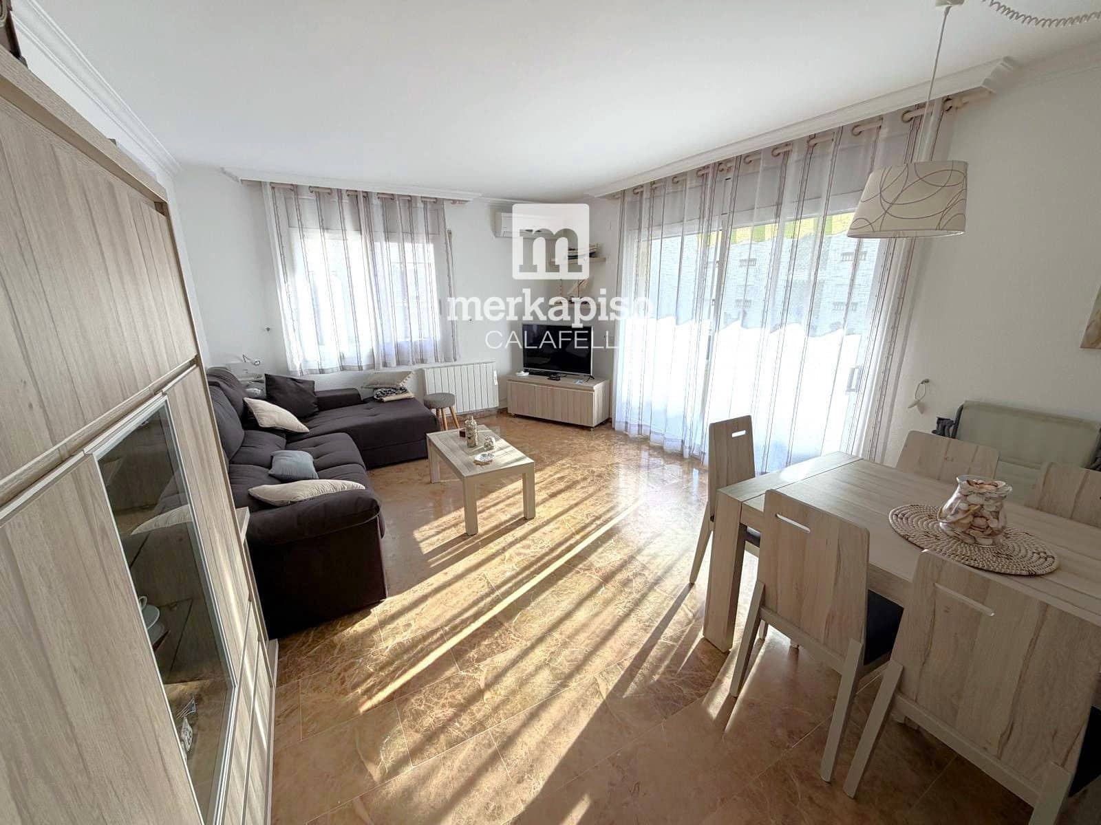 Piso de 3 habitaciones en Calafell en venta con piscina garaje - 365.000 € (Ref: 9825822)