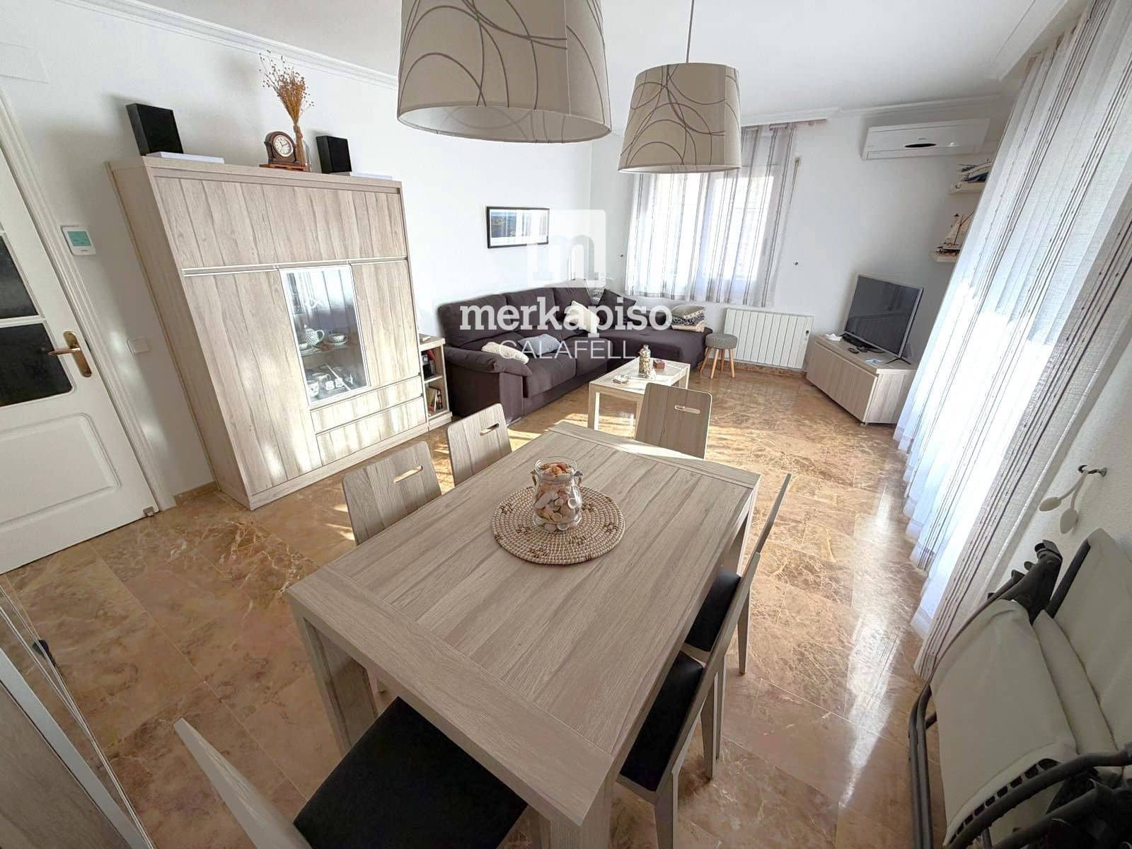 Piso de 3 habitaciones en Calafell en venta con piscina garaje - 365.000 € (Ref: 9825822)