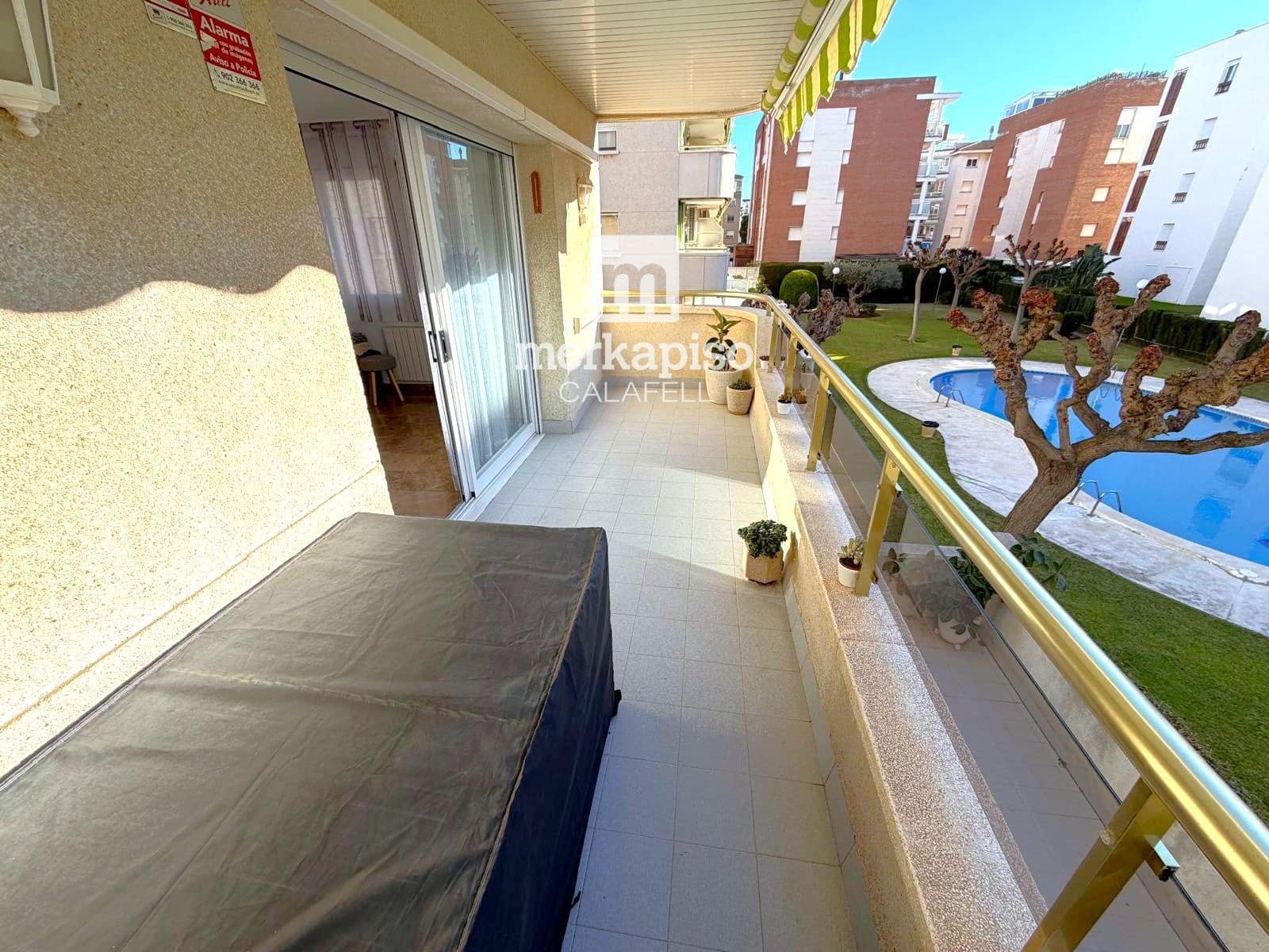Piso de 3 habitaciones en Calafell en venta con piscina garaje - 365.000 € (Ref: 9825822)