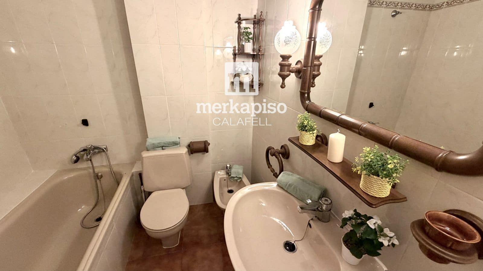 4 soveværelse Villa til salg i Cunit med garage - € 360.000 (Ref: 9829608)