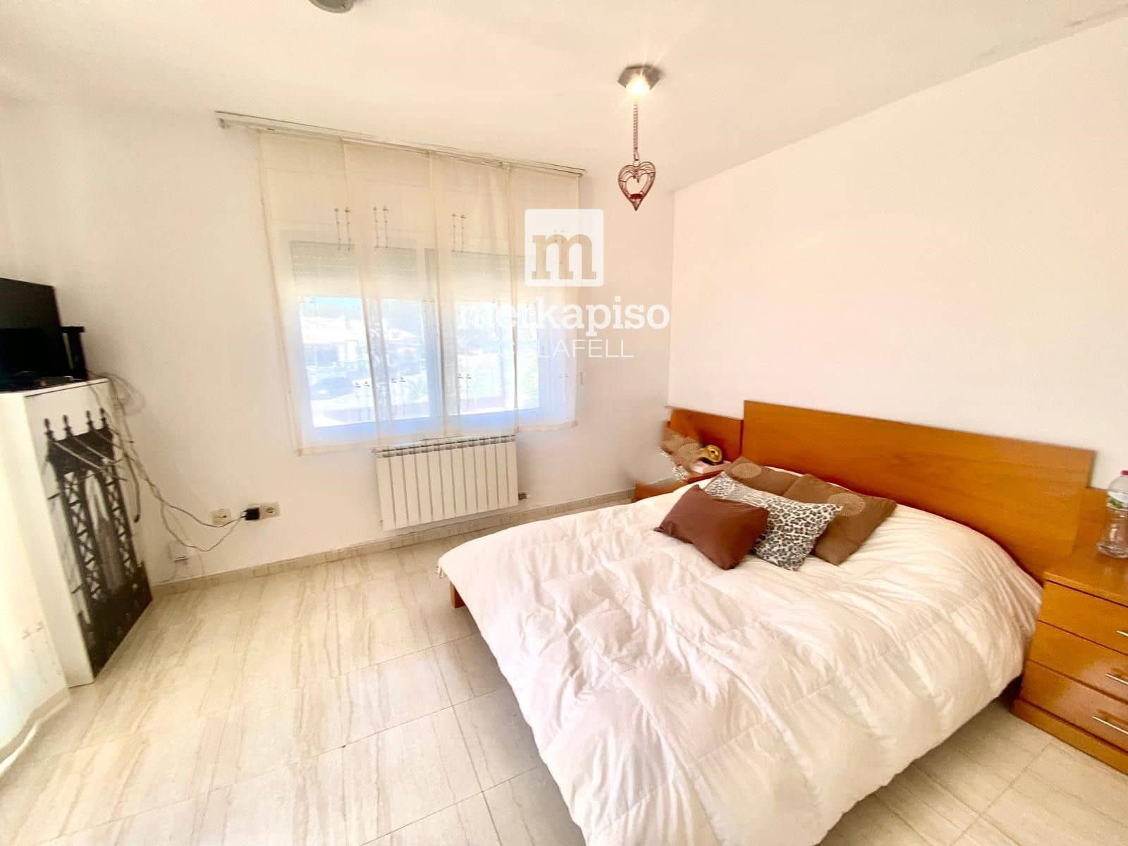 4 makuuhuone Huvila myytävänä paikassa El Vendrell mukana uima-altaan 
autotalli - 335 000 € (Ref: 9838578)
