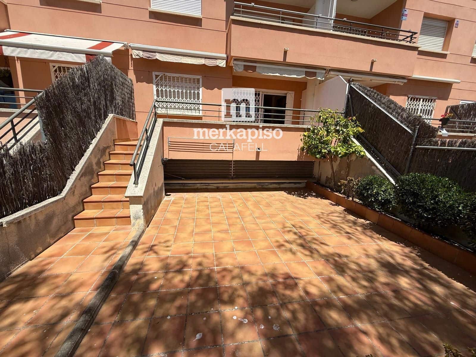 2 bedroom Flat for sale in Segur de Calafell with garage - € 390,000 (Ref: 9841879)