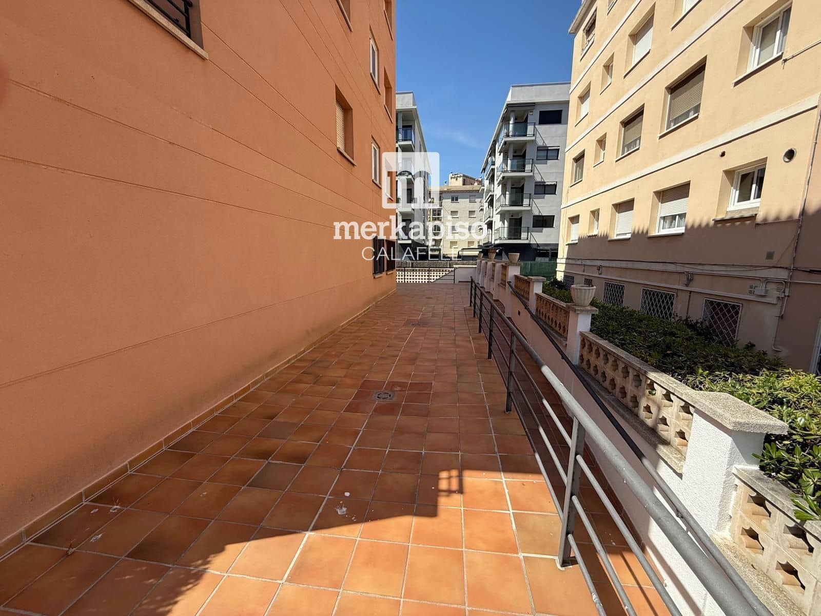 2 bedroom Flat for sale in Segur de Calafell with garage - € 390,000 (Ref: 9841879)