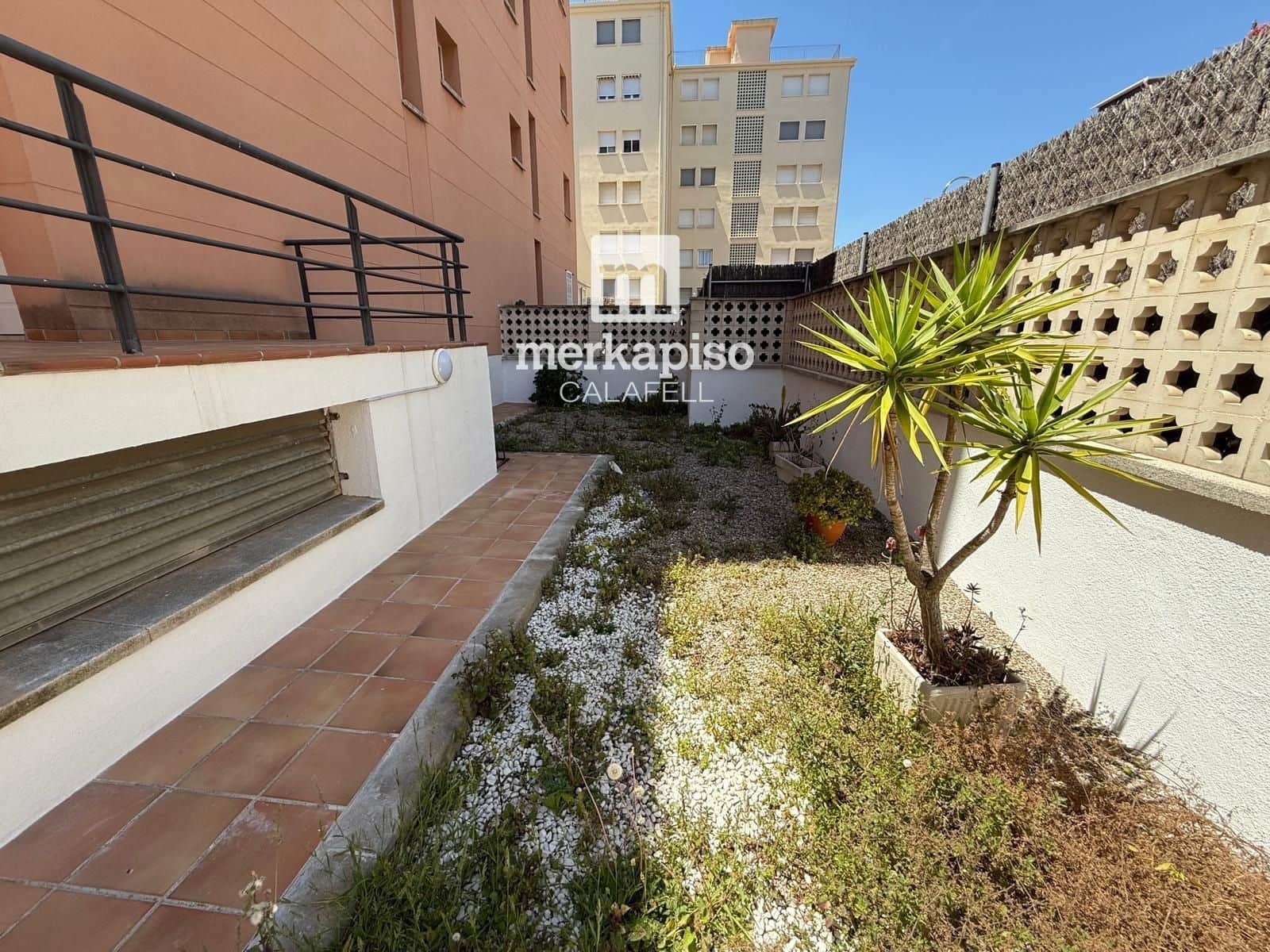2 bedroom Flat for sale in Segur de Calafell with garage - € 390,000 (Ref: 9841879)