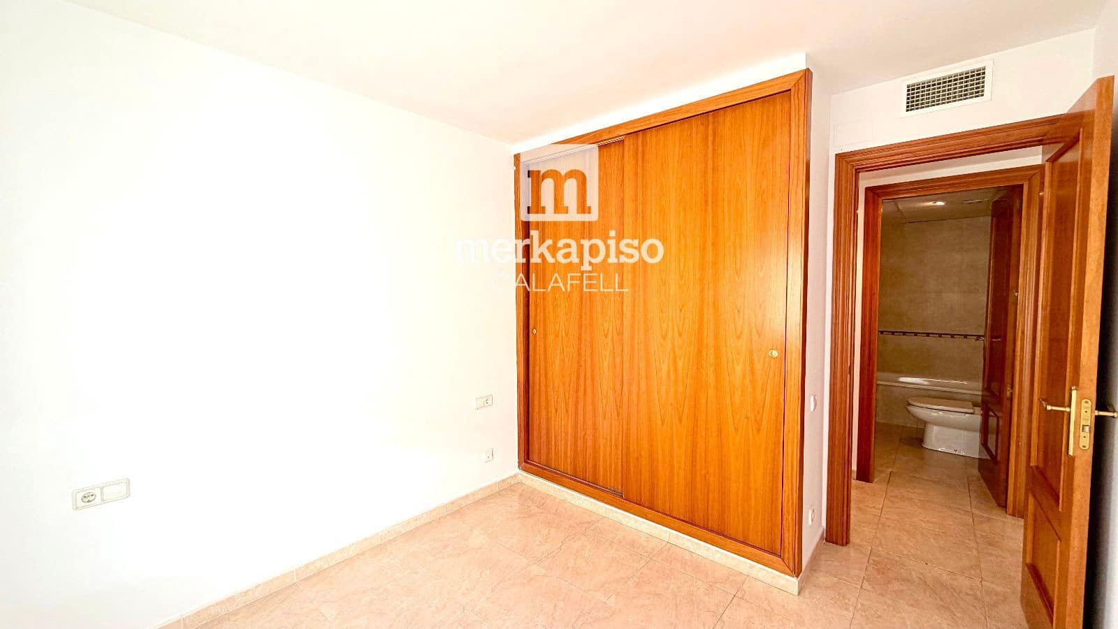 2 bedroom Flat for sale in El Vendrell - € 190,000 (Ref: 9841880)