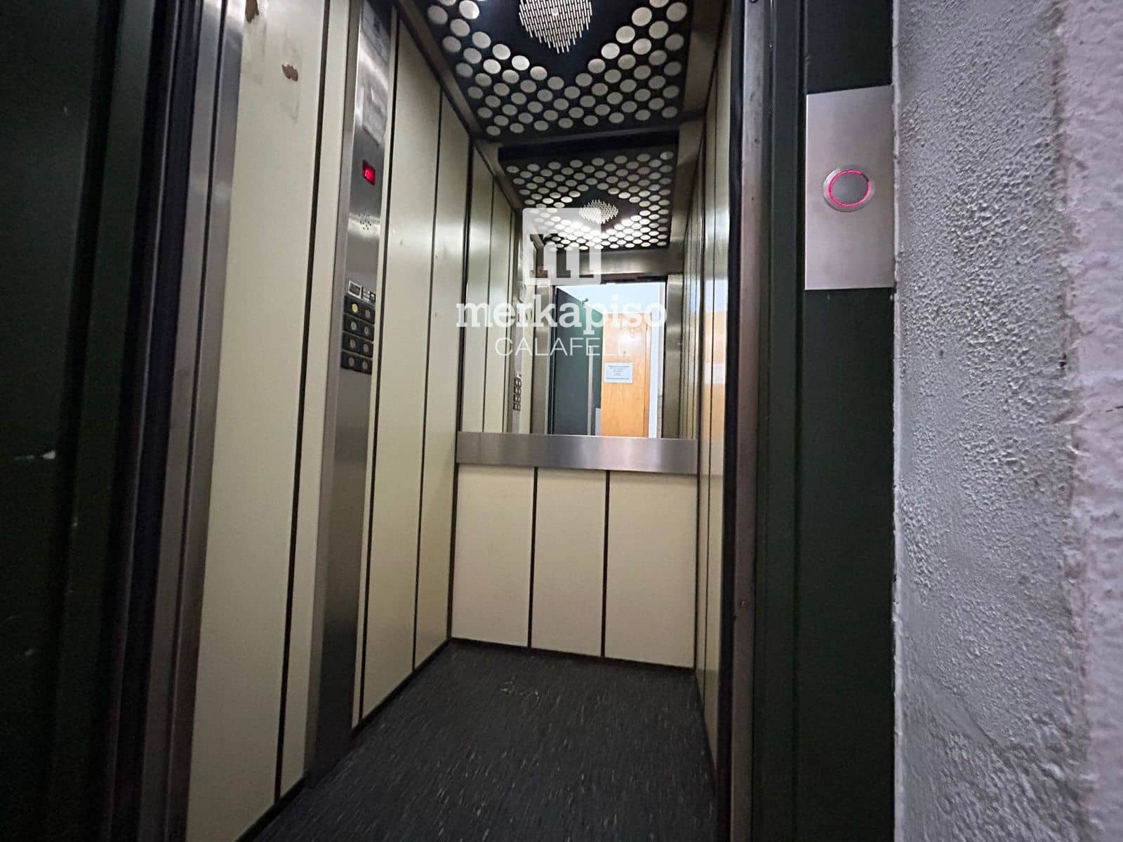 Piso de 3 habitaciones en Calafell en venta con piscina garaje - 239.000 € (Ref: 9841881)