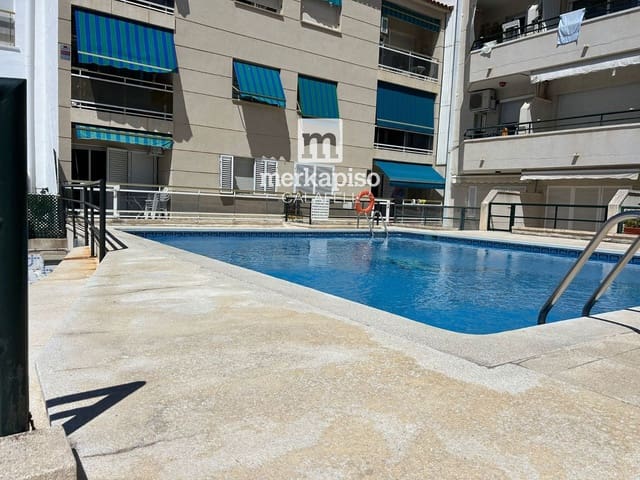Piso de 3 habitaciones en Calafell en venta con piscina garaje - 239.000 € (Ref: 9841881)