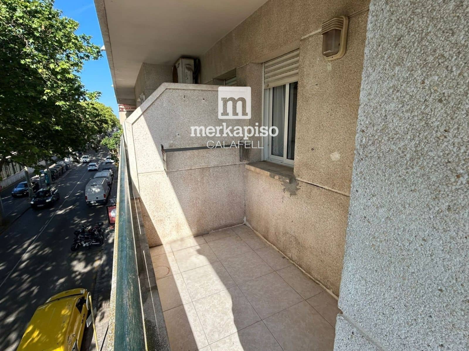 Piso de 3 habitaciones en Calafell en venta con piscina garaje - 225.000 € (Ref: 9841881)