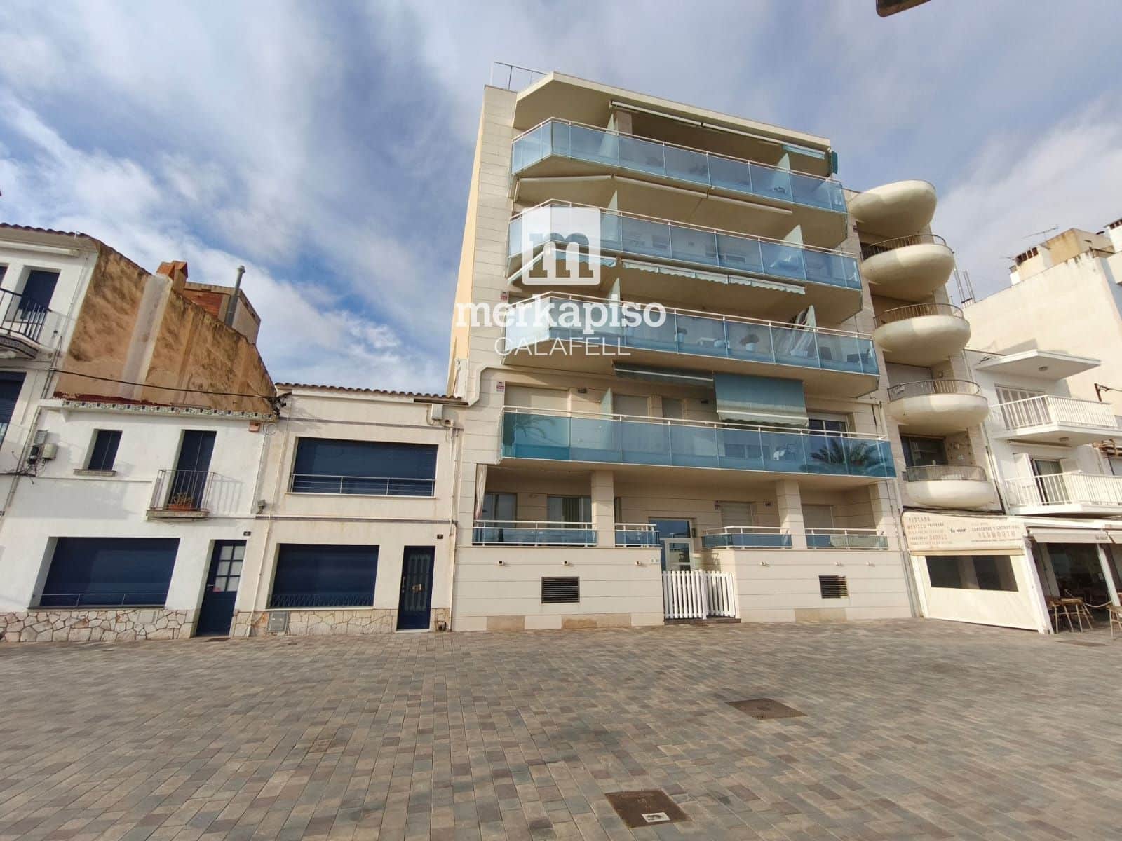 Piso de 4 habitaciones en Calafell en venta con garaje - 499.000 € (Ref: 9841882)