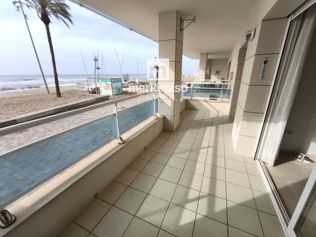 Piso de 4 habitaciones en Calafell en venta con garaje - 499.000 € (Ref: 9841882)