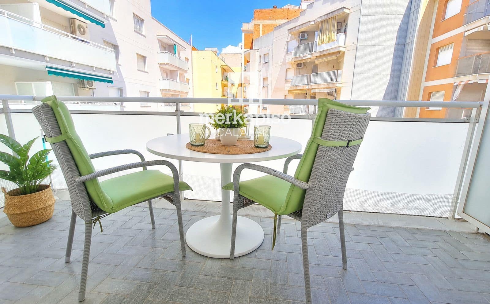2 soveværelse Lejlighed til salg i Calafell med swimmingpool garage - € 210.000 (Ref: 9848153)