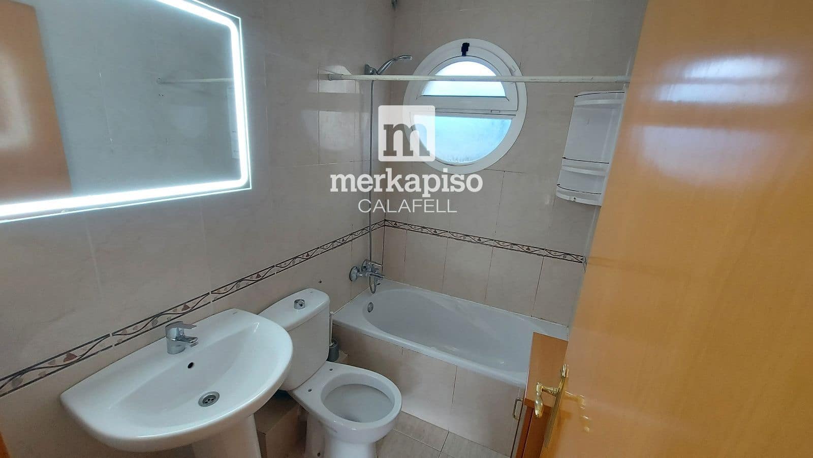 2 soverom Leilighet til salgs i Cunit med svømmebasseng garasje - € 186 900 (Ref: 9849925)