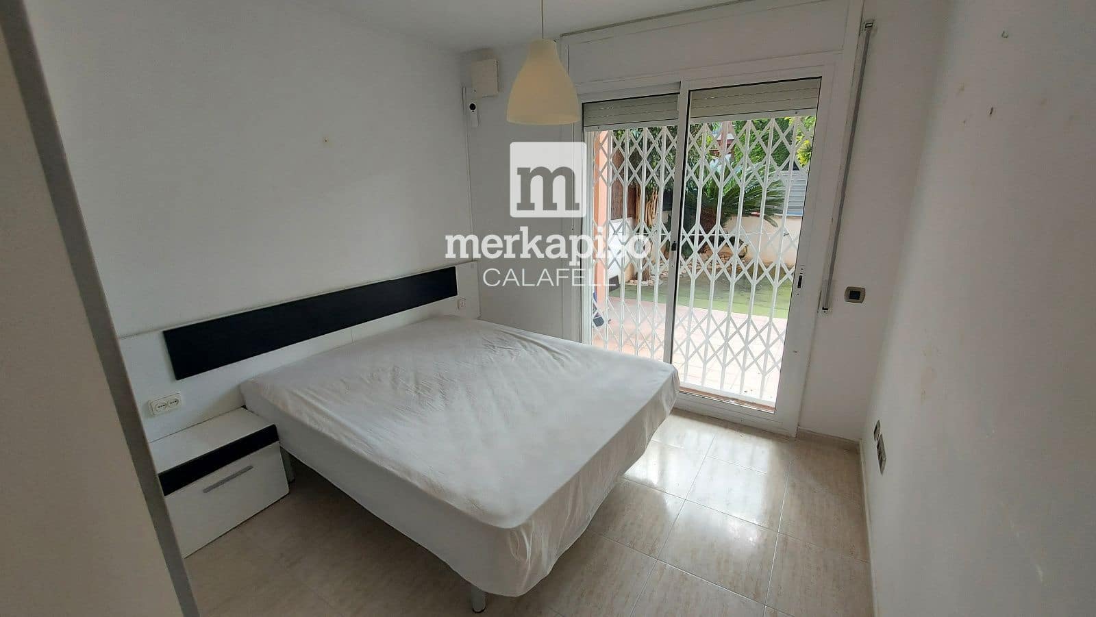 2 soverom Leilighet til salgs i Cunit med svømmebasseng garasje - € 186 900 (Ref: 9849925)