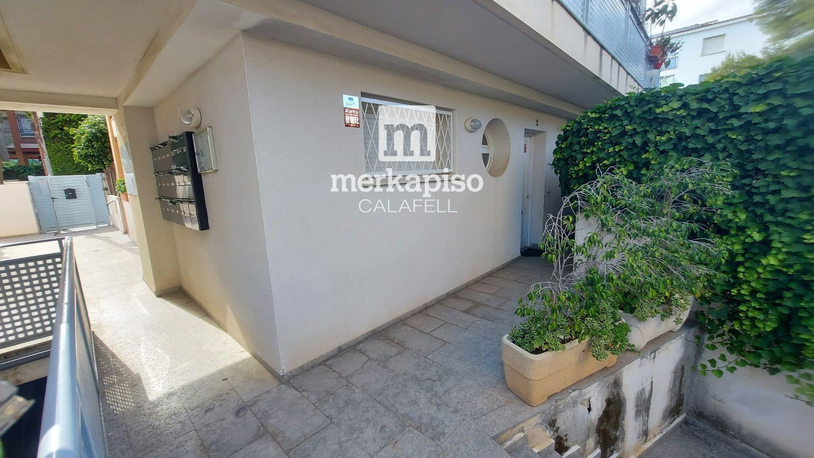 2 soverom Leilighet til salgs i Cunit med svømmebasseng garasje - € 186 900 (Ref: 9849925)