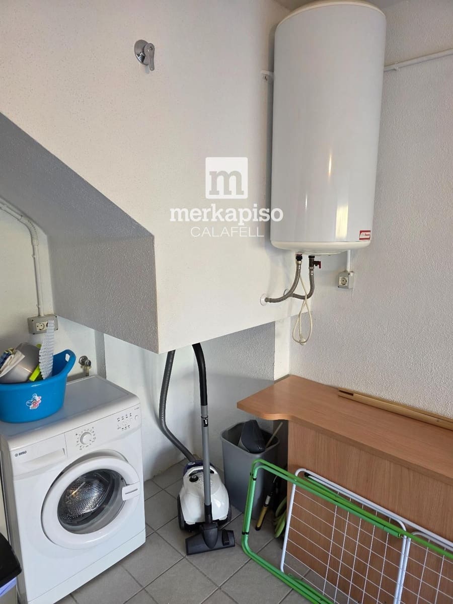 4 makuuhuone Omakotitalo myytävänä paikassa La Nou de Gaia mukana 
autotalli - 299 999 € (Ref: 9853070)