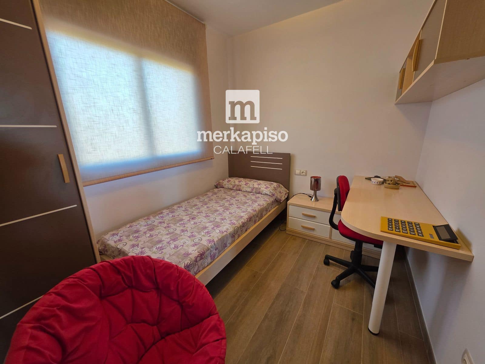 4 makuuhuone Omakotitalo myytävänä paikassa La Nou de Gaia mukana 
autotalli - 299 999 € (Ref: 9853070)