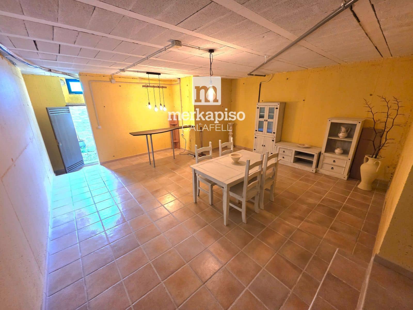 4 makuuhuone Omakotitalo myytävänä paikassa La Nou de Gaia mukana 
autotalli - 299 999 € (Ref: 9853070)