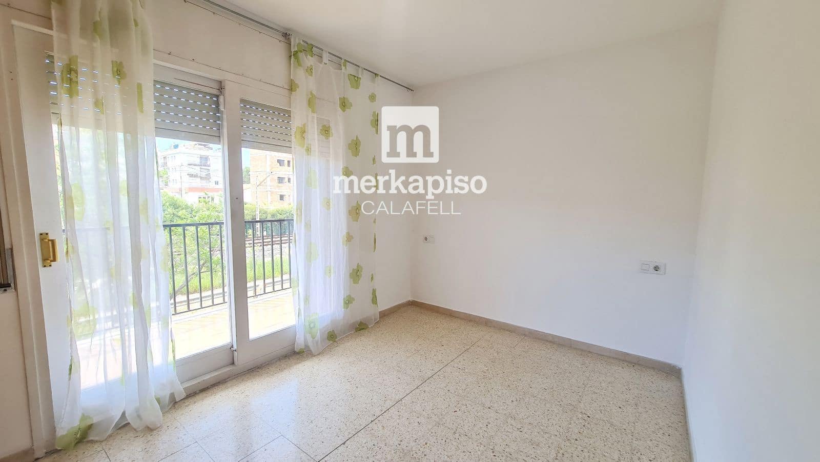 3 soveværelse Lejlighed til salg i Calafell med garage - € 175.000 (Ref: 9856049)