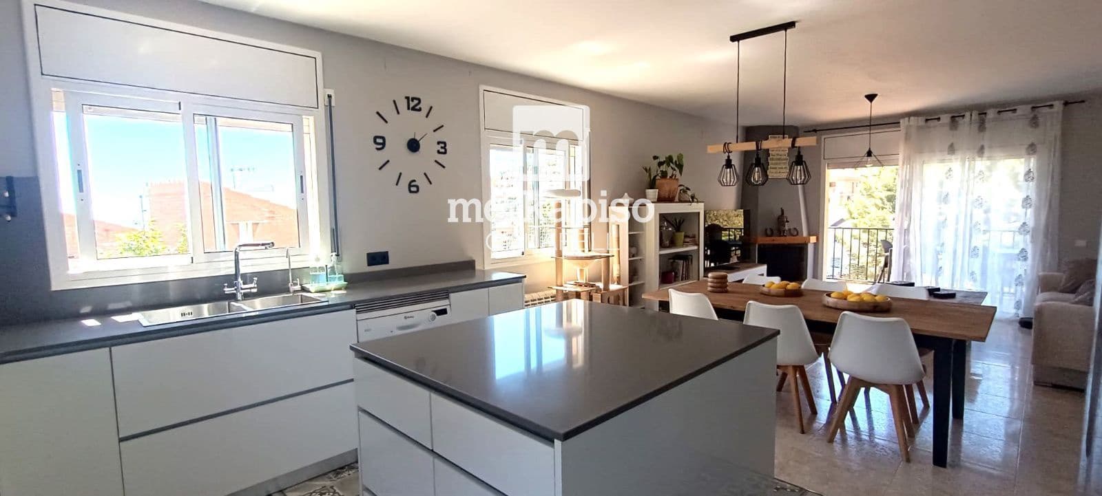 4 bedroom Villa for sale in Segur de Calafell with pool garage - € 369,000 (Ref: 9863446)