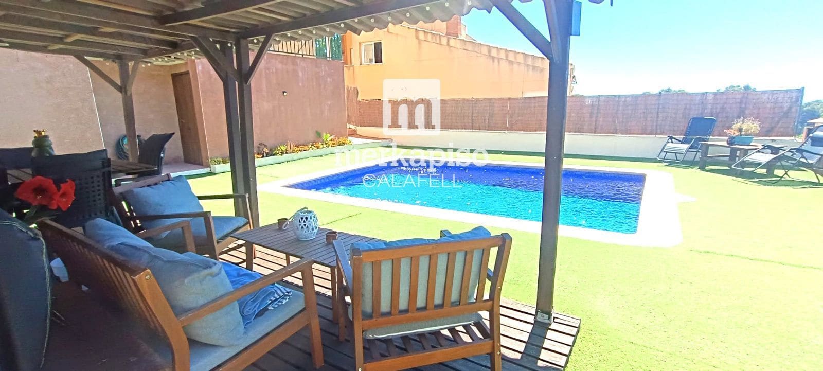 4 bedroom Villa for sale in Segur de Calafell with pool garage - € 369,000 (Ref: 9863446)