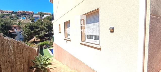 4 soveværelse Villa til salg i Segur de Calafell, Calafell med swimmingpool garage - € 369.000 (Ref: 9863446)